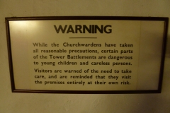 warnung-beim-turmaufgang-in-rye