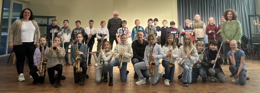 Musikalische Harmonie an der Kreuzschule: Die Erfolgsgeschichte der Bläserklasse