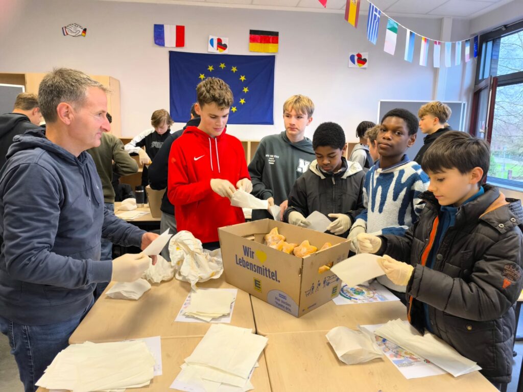 40 Jahre Schengen – Die Kreuzschule Heek feiert Europa